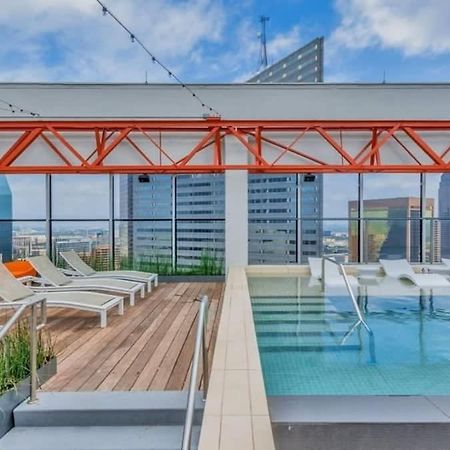 Bold 2BR 2BA w SKY POOL CozySuites Dallas Zewnętrze zdjęcie