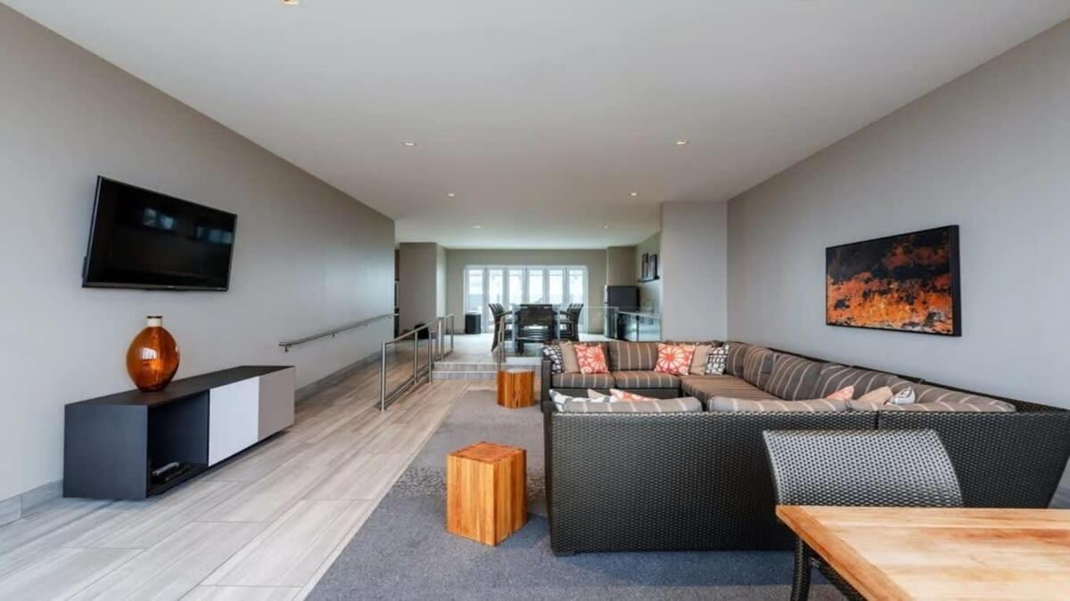 Bold 2BR 2BA w SKY POOL CozySuites Dallas Zewnętrze zdjęcie