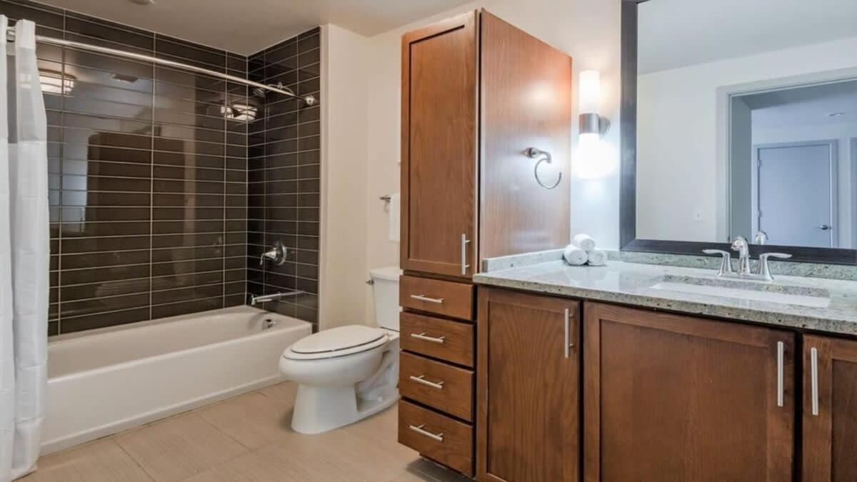 Bold 2BR 2BA w SKY POOL CozySuites Dallas Zewnętrze zdjęcie